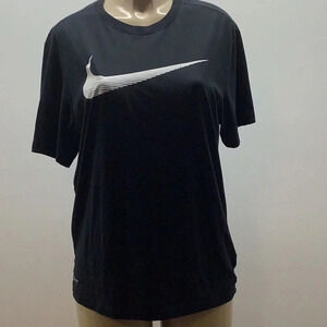 Nike dri fit tee size medium Preowned